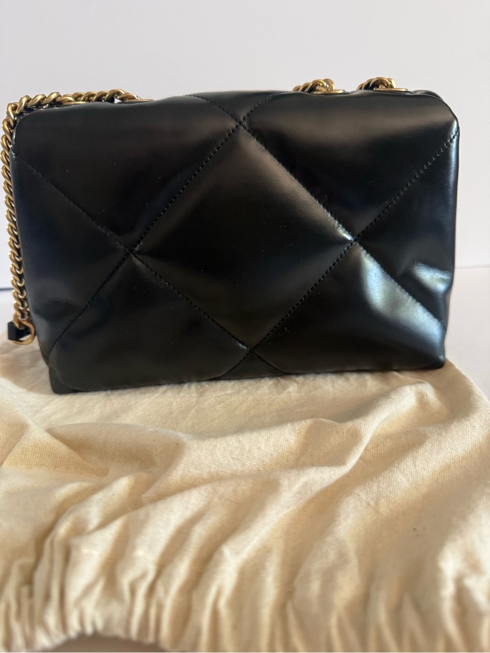 Tory Burch Kira Diamond Quilted Convertible Leather Shoulder Bag - Picture 2 of 11